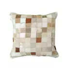 Kissenbezug aus bedrucktem Leder in Weiß und Braun