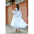 Ketaki – Weißes, weiches Kurta-Set aus Baumwolle mit überlagertem Bolero