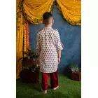 Conjunto de traje Pathani con estampado de bloques de algodón blanco y rojo para niño