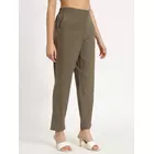 Pantalones de sarga de algodón gris ceniza: corte clásico, cómodos y elegantes.