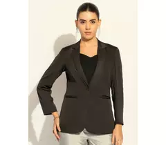 Blazer élégant en satin noir coupe ample avec revers crantés