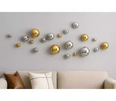 Décoration murale en métal Divine Sphera - Sphères dorées et argentées