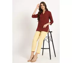 Beigefarbene Hose aus Baumwolltwill – klassische Passform, strapazierfähig und bequem