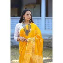 Sari amarillo Harita Khadi