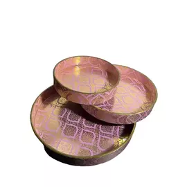 Rundes Serviertablett aus MDF in Rosa mit ethnischem Aufdruck, 3er-Set