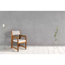 Una silla enmarcada