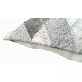 Kissenbezug aus Leder in Grau, Braun und Weiß