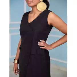 Bold Black Sleeveless Dress