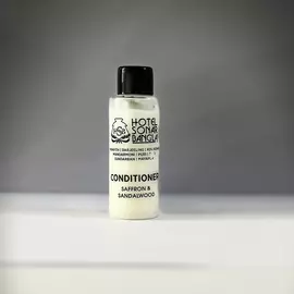 Après-shampoing au safran et au bois de santal