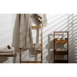 Serviette de bain confortable en coton marron pour un usage quotidien