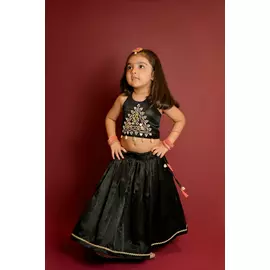 Midnight Charm Black Cotton Chaniya Choli Set (2-4 år)