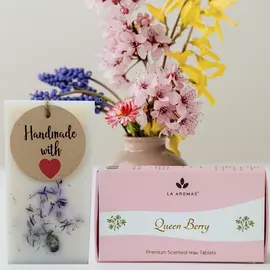 Queen Berry Strawberry Scented Wax Sachet Fragrance Bar | Air Freshener for Enclosed Spaces | Wax Sachet for Drawer and Closet| Wardrobe freshener