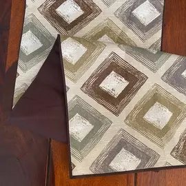 CORAL SLUB „MOCHA“ Tischläufer aus schwarzem Brokat – 30 x 180 cm