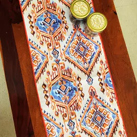 Tischläufer aus Baumwolle mit Blumenmuster in Coral Slub Terracotta – 33 x 180 cm