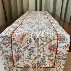 Sunkissed Peony Tischläufer aus Baumwolle mit Blumendruck – 38 x 180 cm