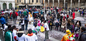 Festa di Carnevale con i carri