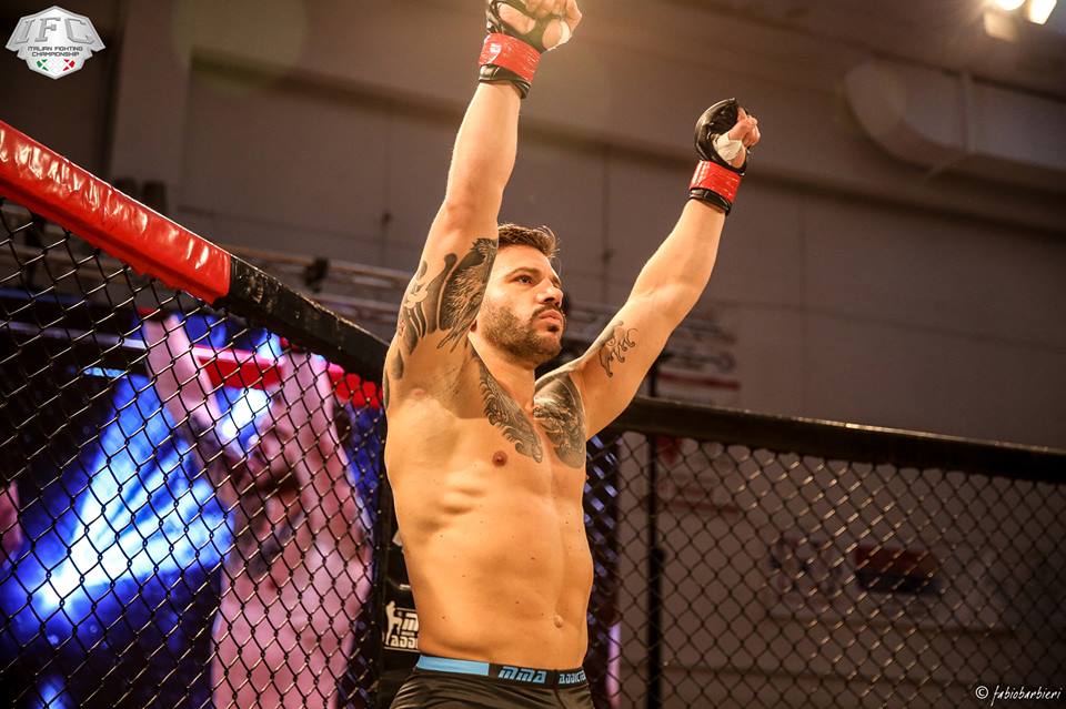 Incontri una ragazza MMA