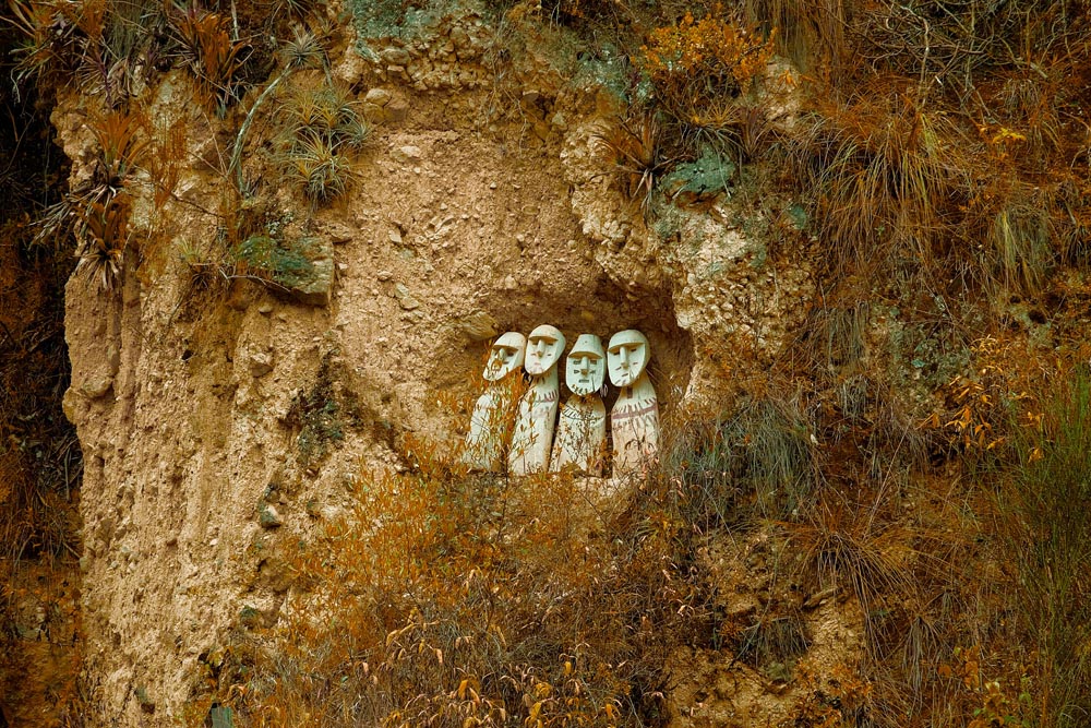 Gundula Schulze Eldowy, Tigre, Sarkophage der Wolkenkrieger &bdquo;Chachapoyas", Europ&auml;er, die lange vor den Spaniern in S&uuml;damerika lebten, 2016