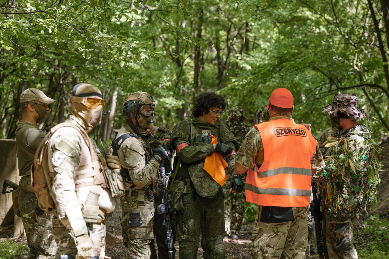 BA0D3287-FFBB-4191-A4D2-ABB3DE58A36F