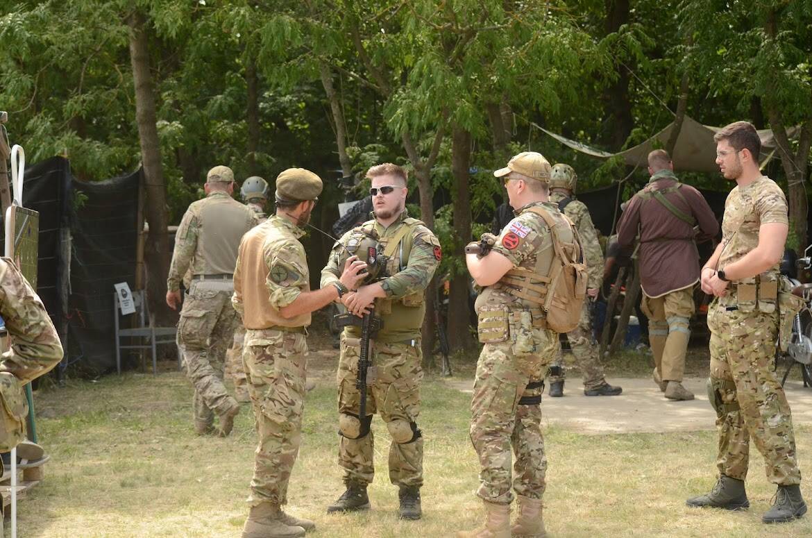 99D01B2B-180D-4245-A1E8-68EA66799164