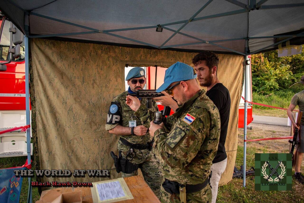 4128AA5E-106C-4FD6-A69F-106CD45947D1