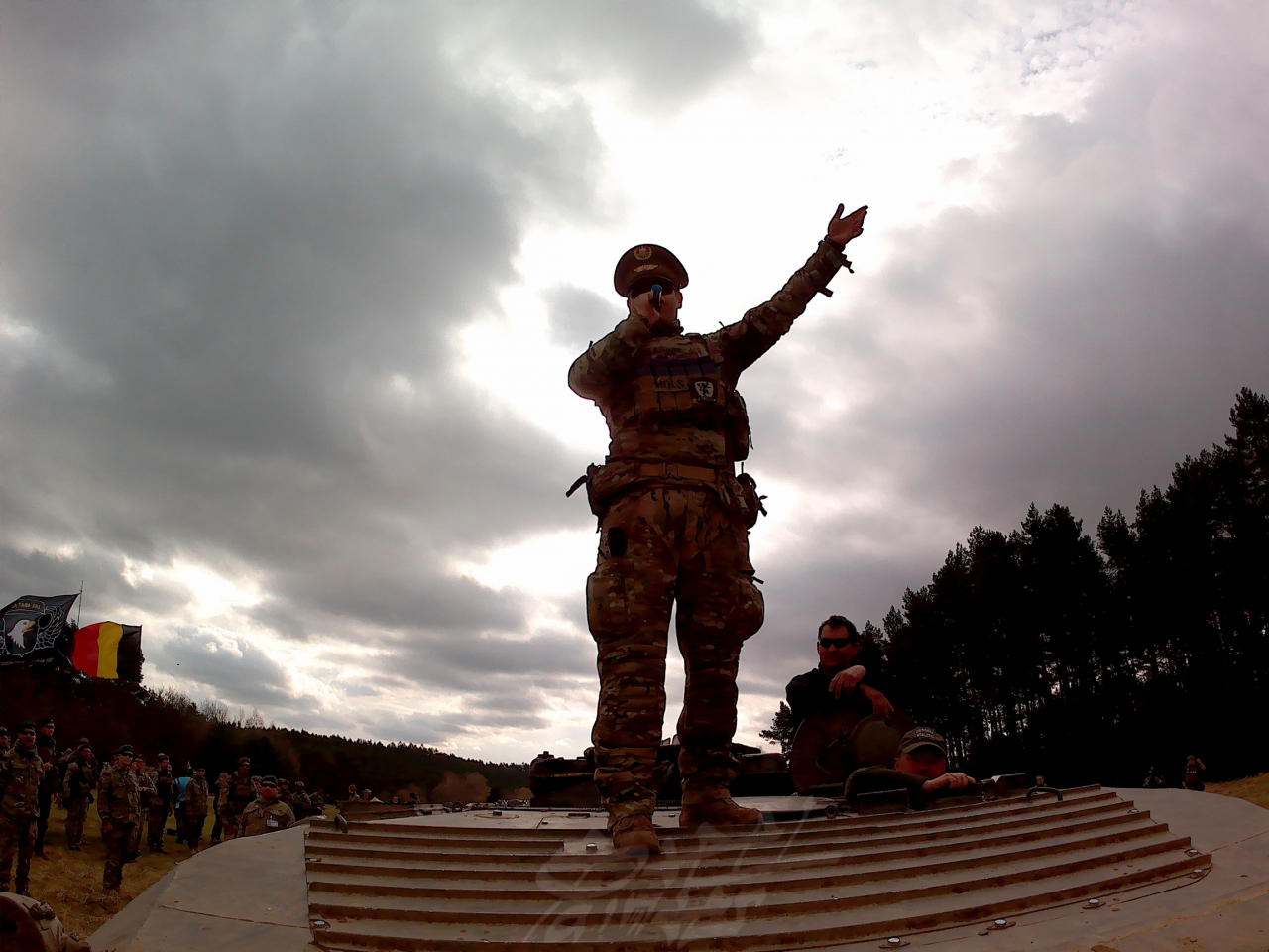 Névtelen 22-04-14 - BorderWar 10
Katonai oldal parádé. 