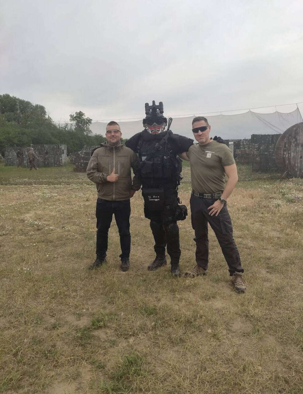 CCA613C2-7BCA-4EDC-B65E-9D20E7EA1DB2