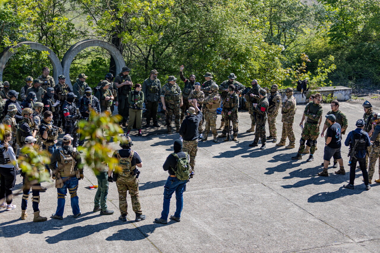 EOSR6151 - Gyülekezés