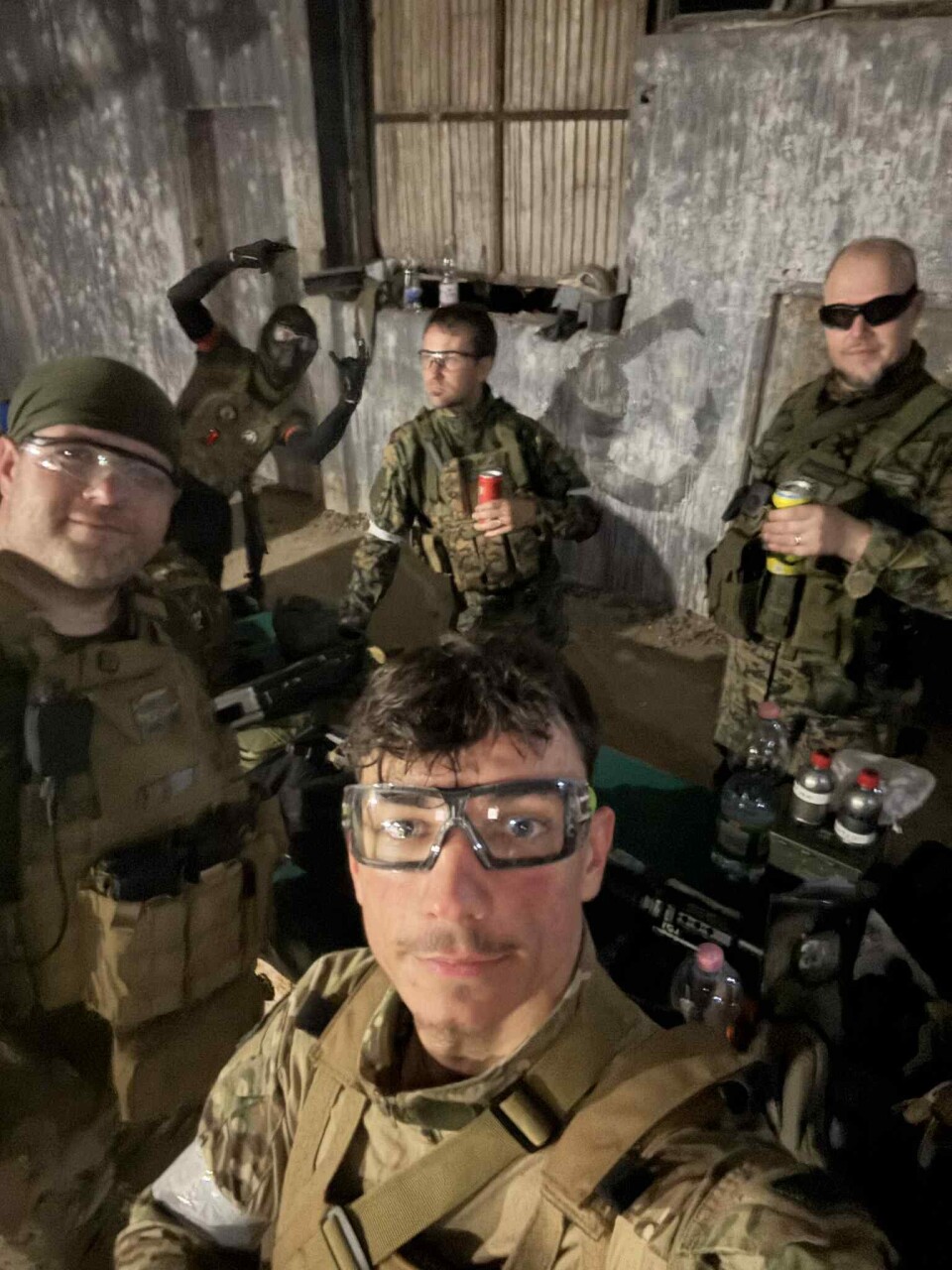 d0d32907-a91a-451e-8cf8-41ed65d417f3 - Mondanám, hogy négyen mentünk...