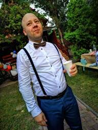 E8362452-ADA7-4FD5-8BF9-139B52C1D114