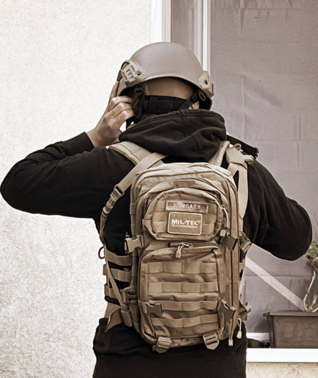 0F6D2A2D-C7B4-4140-B40D-A93958C1C470