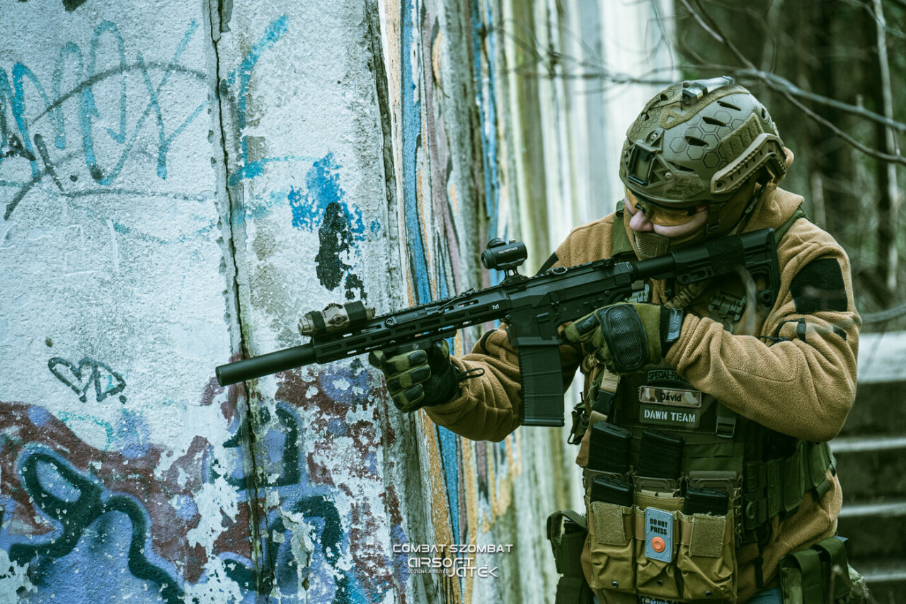 combat szombat közsi (1 of 6)