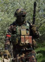 78E31F5B-A45F-4BED-B585-90F6799E8BD6