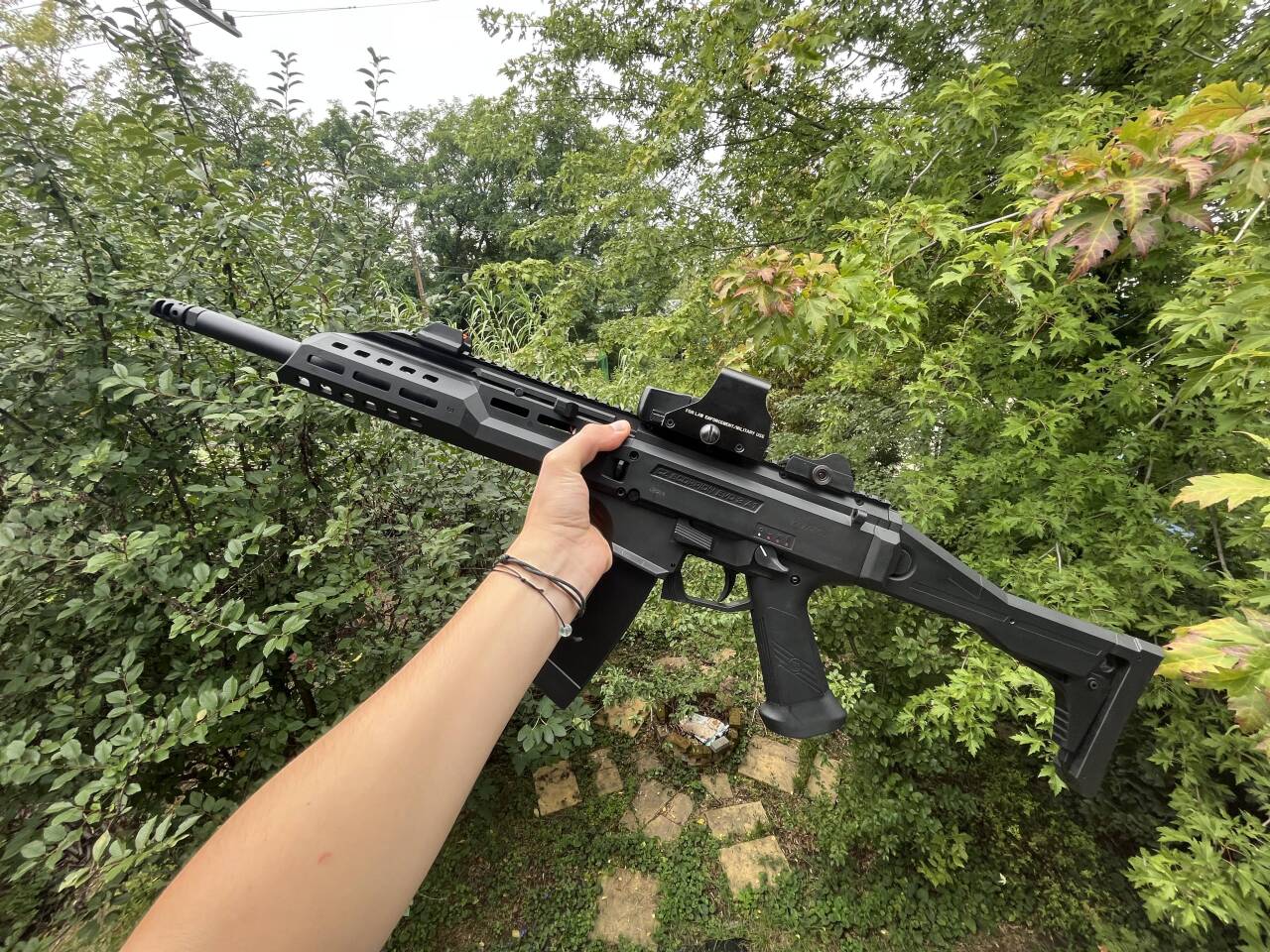 3EF847A4-54A1-45E6-A4CC-92F579A99712