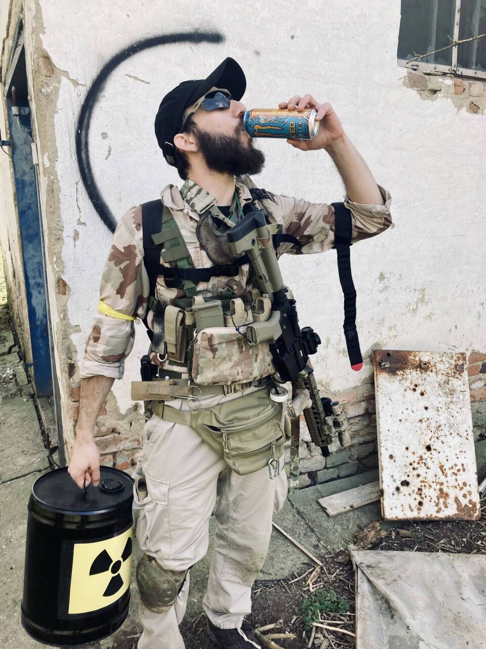 68753851-84C6-4B23-90DB-5D8C3A2A74AB