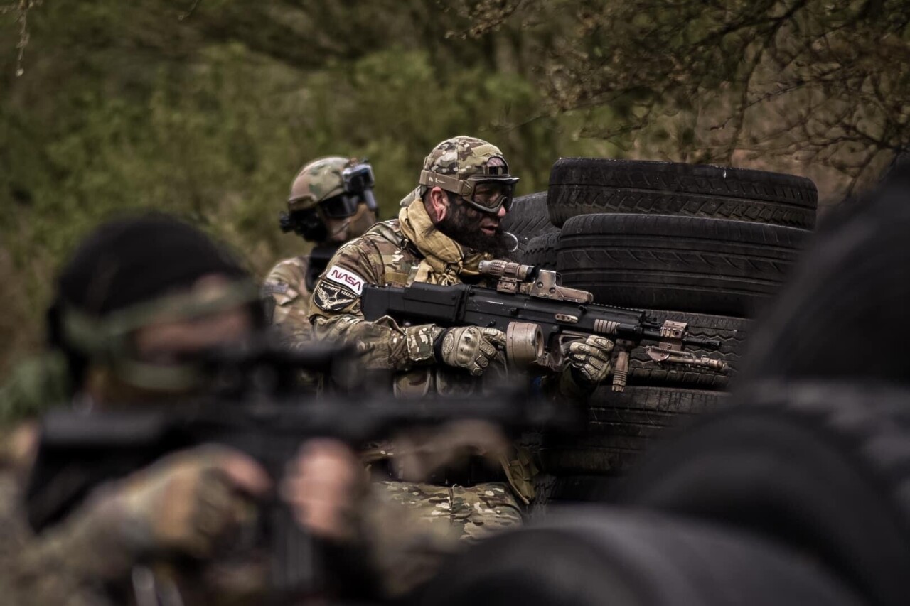 6740D35D-C4B8-480B-B75E-F2CE4491B40A