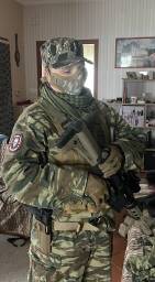 180B6A18-2942-44A8-9390-1010F23F674B