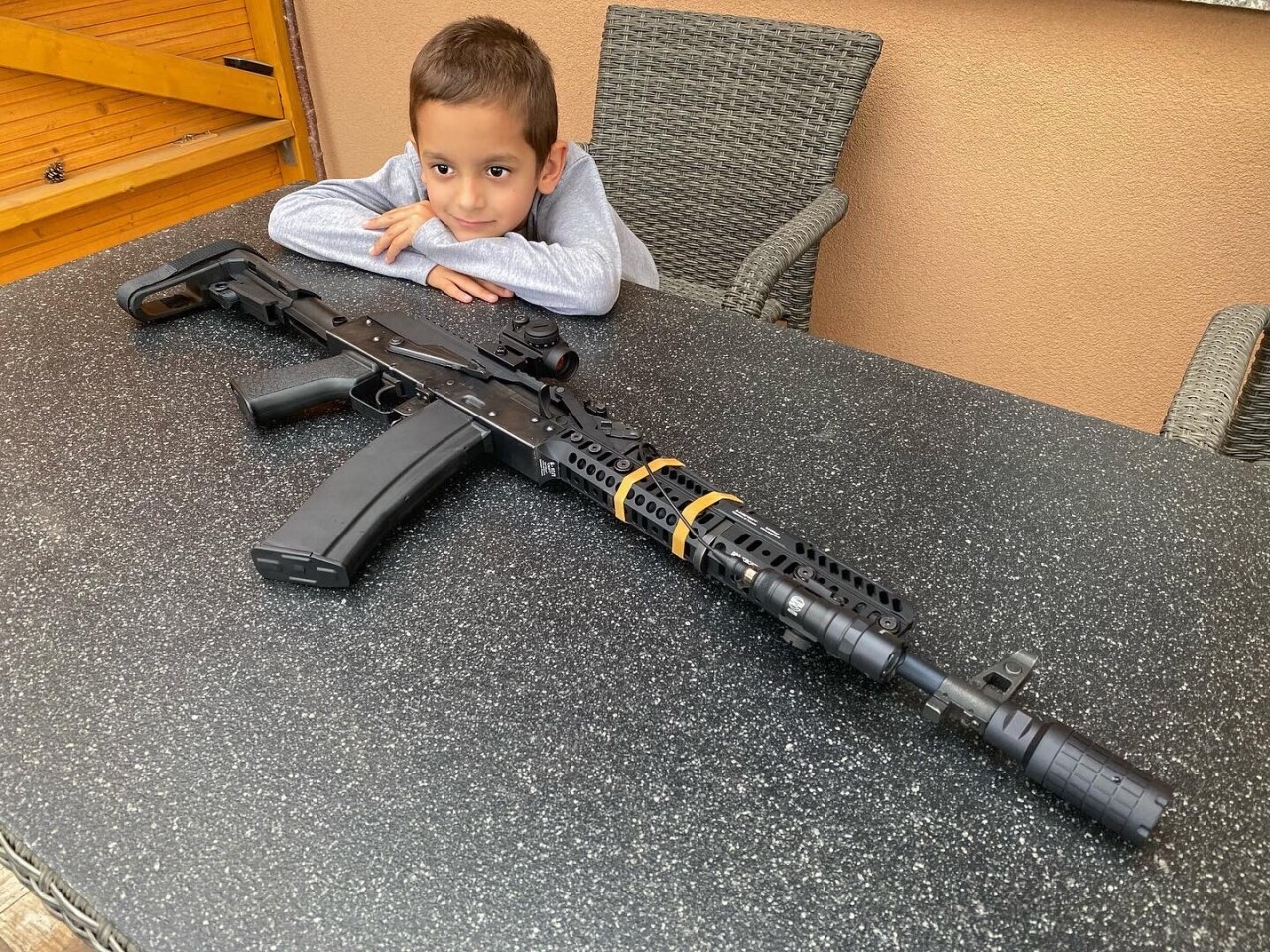 55CAA866-5C33-4A0D-A8B3-883977A28822