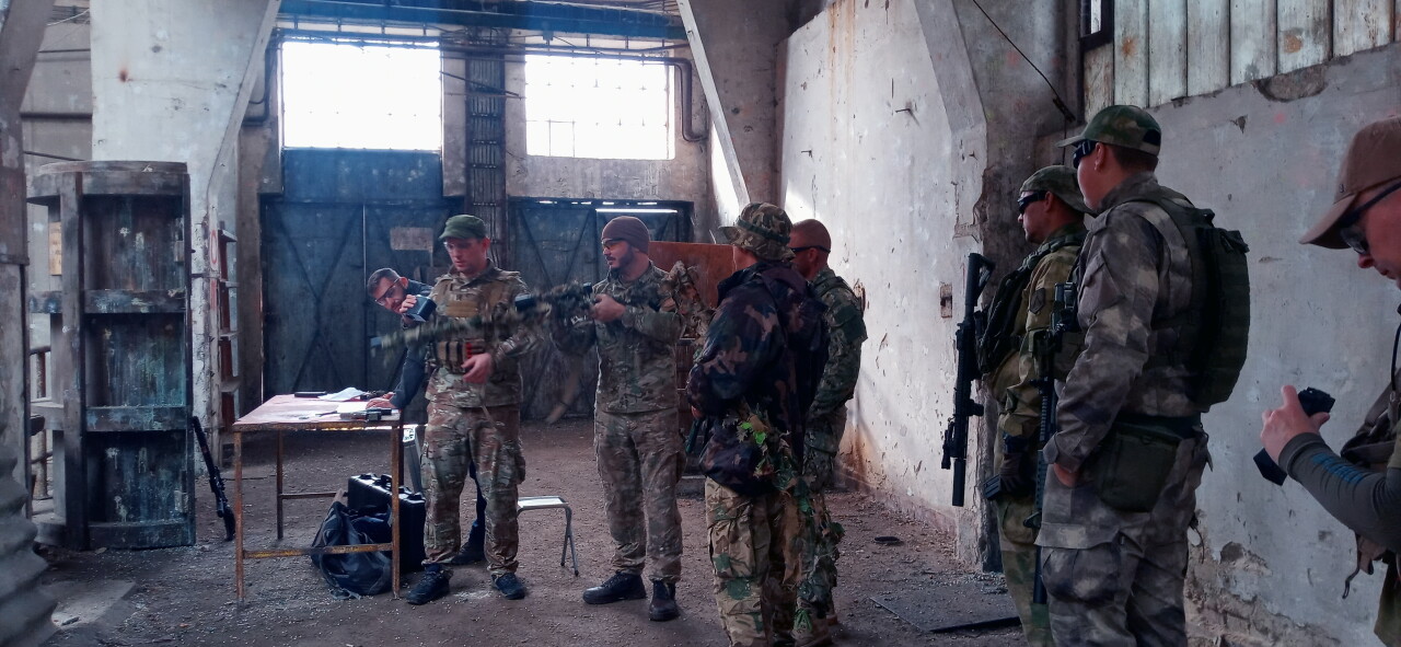 DIVISION Green Poison 23-10-26