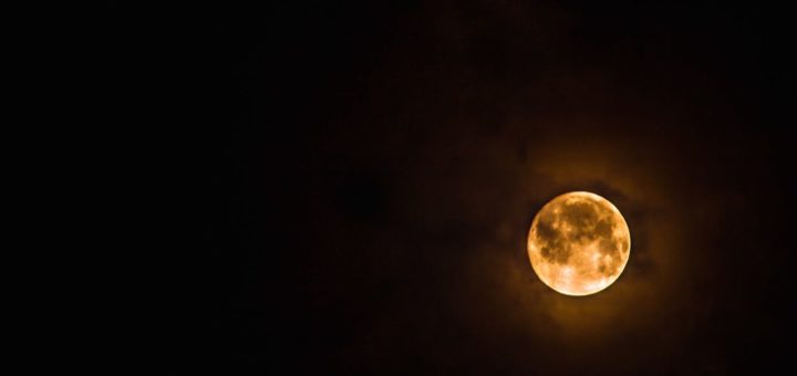 red moon