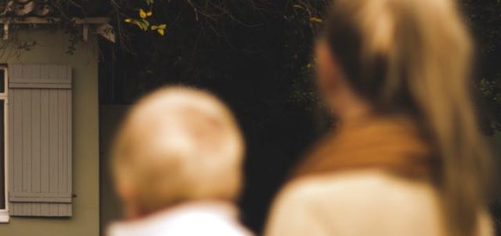 mother-with-child-1