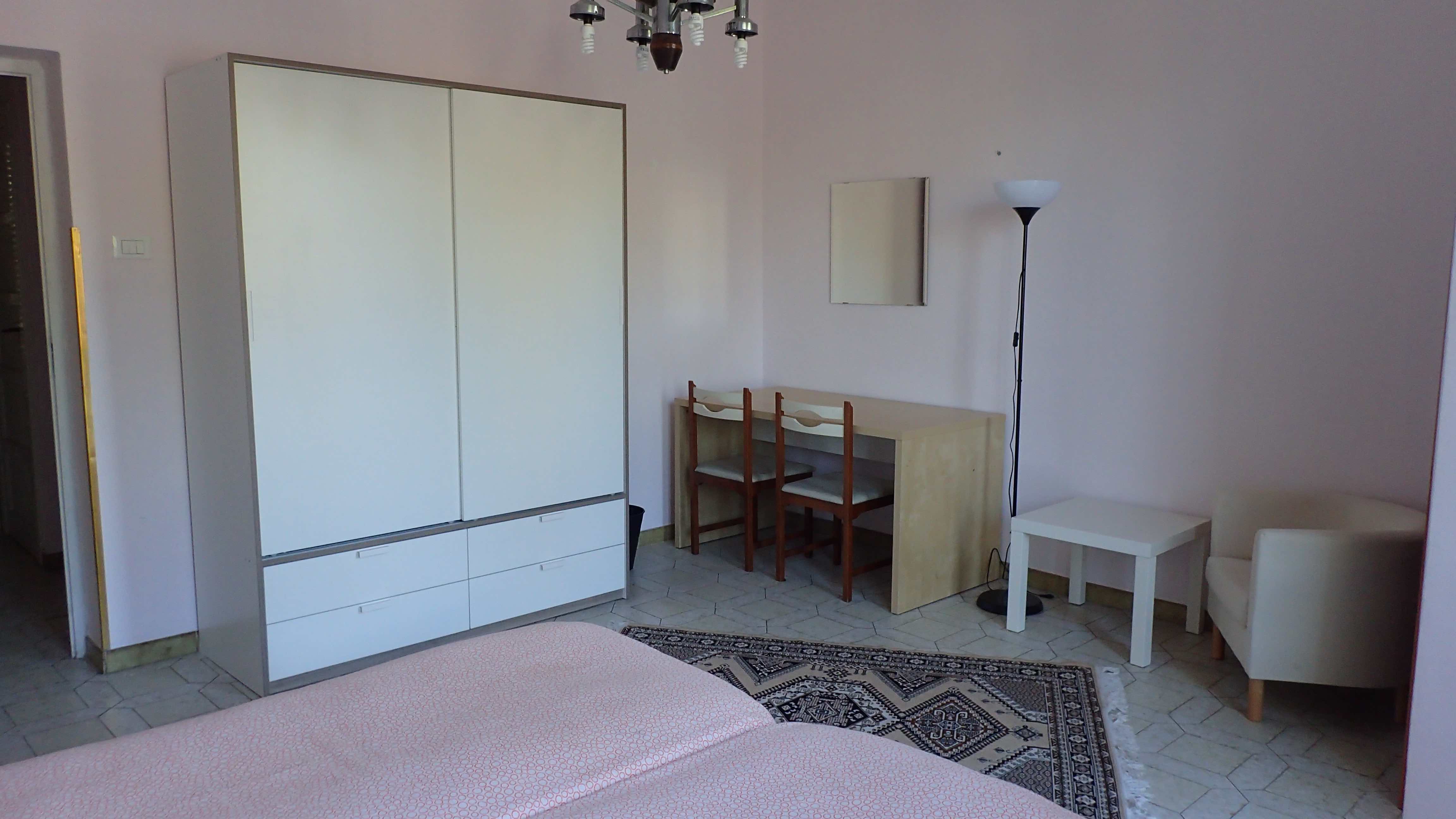 Schone Wohnung in der Nahe der Riviera