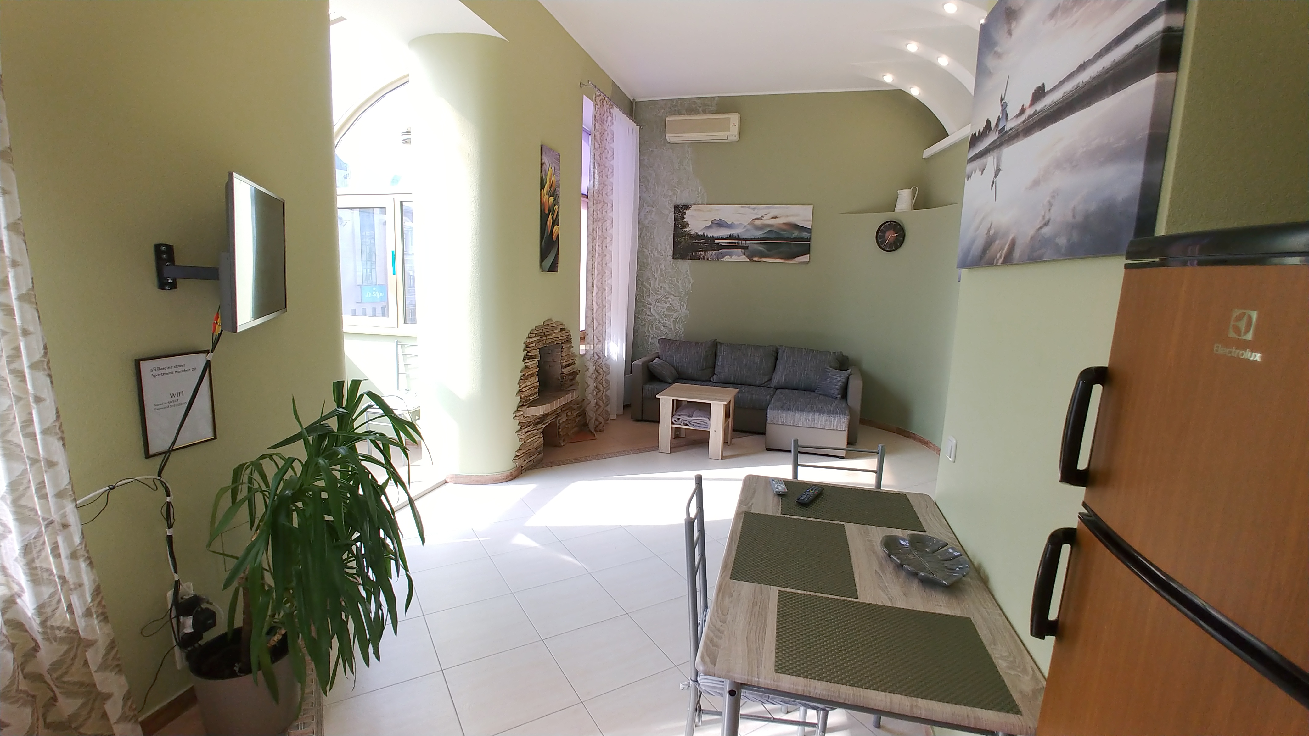 Ein Schlafzimmer Luxe 5b Baseina str In der Nahe von Arena City