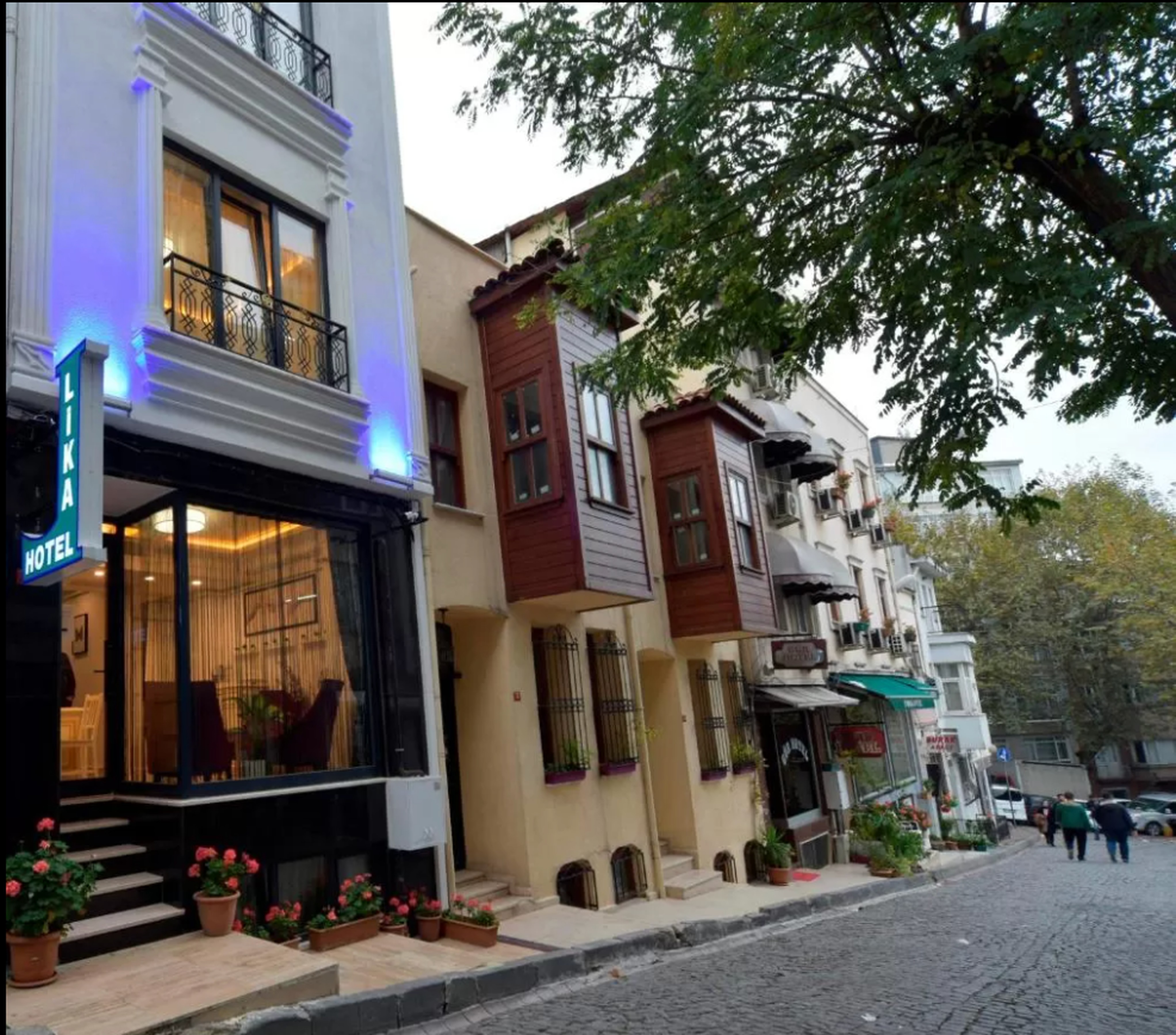 Lika Hotel Wunderschones Standard Doppel oder Zweibettzimmer im Zentrum von Istanbul