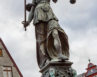 15565795137_ca2c1eafaf_gericht