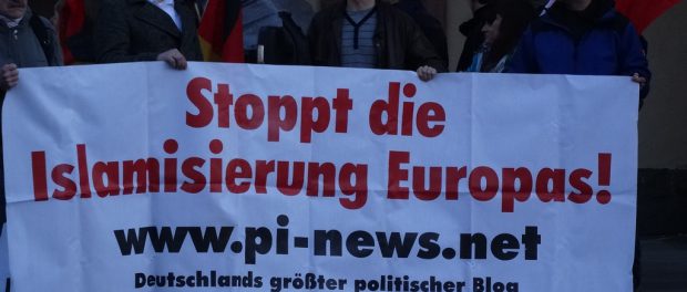 16744869136_23292359f0_b_pegida
