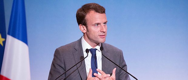Macron 1