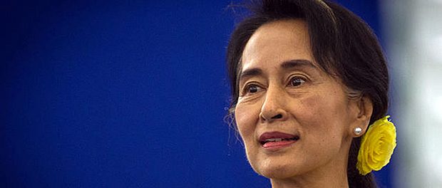 Remise_du_Prix_Sakharov_a--_Aung_San_Suu_Kyi_Strasbourg_22_octobre_2013-04