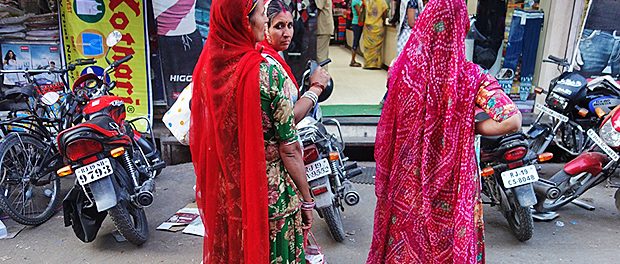 Wear Street City Market People India Women