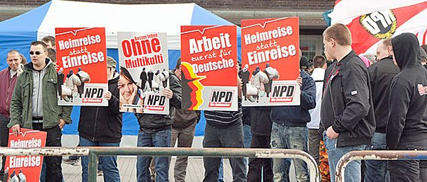 Neonazis1